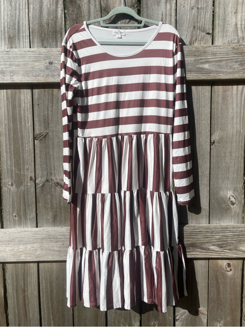 Marie Nicole Striped Tiered Midi Dress in White and Brown Size XL
